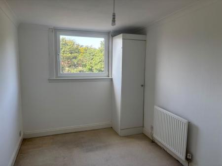2 bedroom Flat to let in McLaren Terrace, Carron, FK2