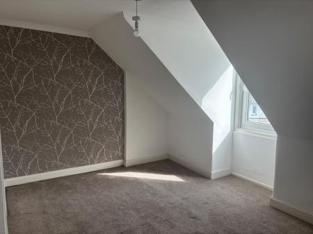 2 bedroom Flat to let in McLaren Terrace, Carron, FK2