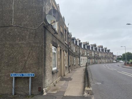 2 bedroom Flat to let in McLaren Terrace, Carron, FK2