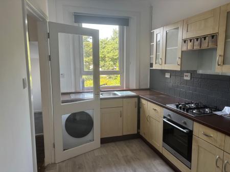 2 bedroom Flat to let in McLaren Terrace, Carron, FK2