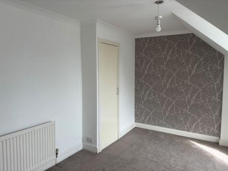2 bedroom Flat to let in McLaren Terrace, Carron, FK2