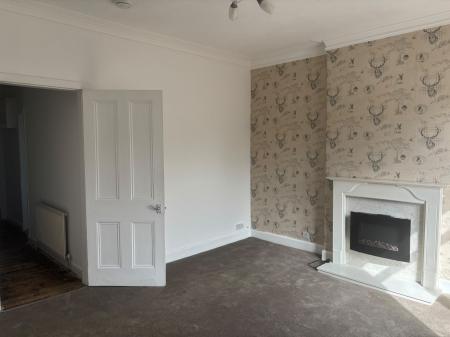 2 bedroom Flat to let in McLaren Terrace, Carron, FK2