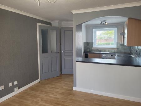 1 bedroom Flat to let in Fairfield Place, Falkirk, FK2