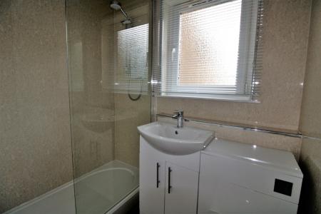 1 bedroom Flat to let in Fairfield Place, Falkirk, FK2