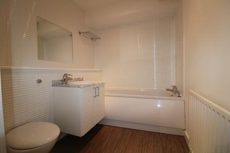 2 bedroom Flat to let in The Maltings, Falkirk, FK1
