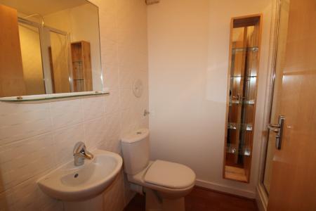 2 bedroom Flat to let in The Maltings, Falkirk, FK1