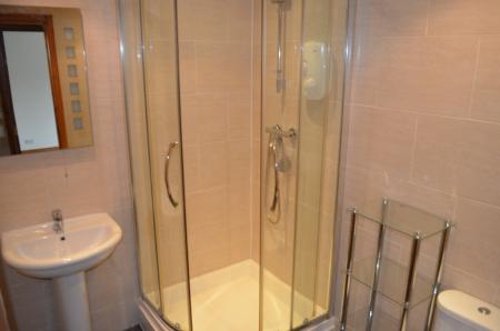2 bedroom Flat to let in Barons Hill Court, Linlithgow, EH49