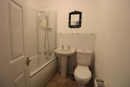 1 bedroom Flat to let in Main Street, Bainsford, FK2