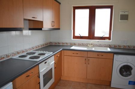 2 bedroom Flat to let in Sinclair Place, Falkirk, FK2