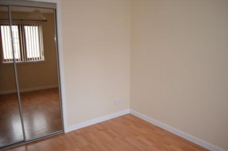2 bedroom Flat to let in Sinclair Place, Falkirk, FK2
