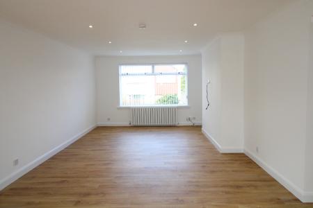 4 bedroom Detached house to let in Dumyat Drive, Falkirk, FK1