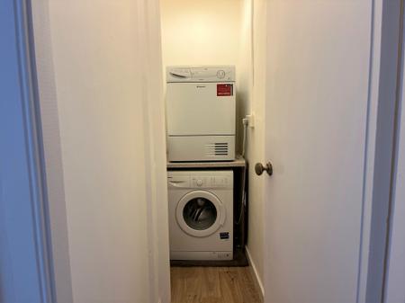 3 bedroom Flat to let in Vicar Street, Falkirk, FK1