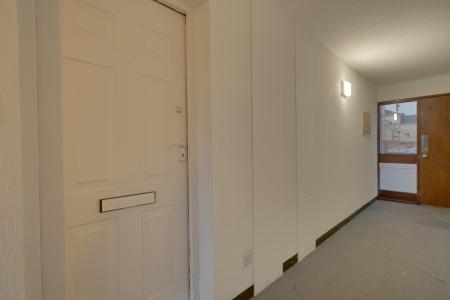 2 bedroom Flat for sale in Bulldale Road, Glasgow, G14