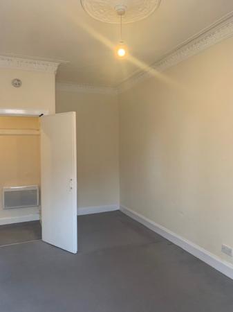 1 bedroom Studio flat to let in Church Street, Partick, Glasgow, G11