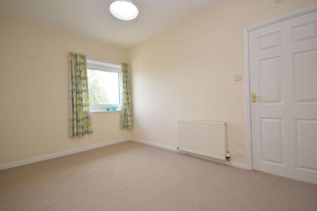 2 bedroom Flat to let in Seyton Lane, Village, East Kilbride, South Lanarkshire, G74