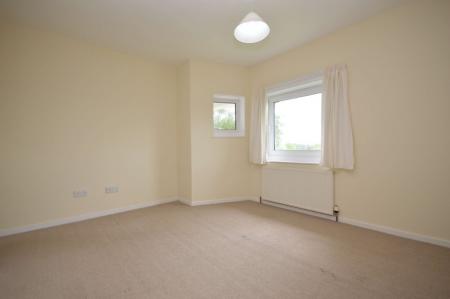 2 bedroom Flat to let in Seyton Lane, Village, East Kilbride, South Lanarkshire, G74