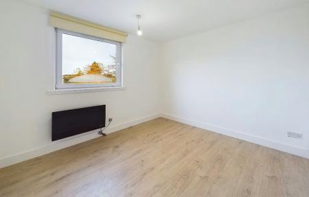 2 bedroom Flat to let in Glen Isla, East Kilbride, South Lanarkshire, G74