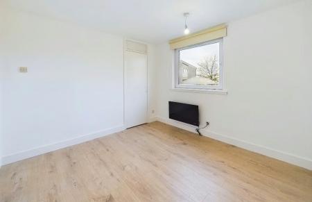 2 bedroom Flat to let in Glen Isla, East Kilbride, South Lanarkshire, G74