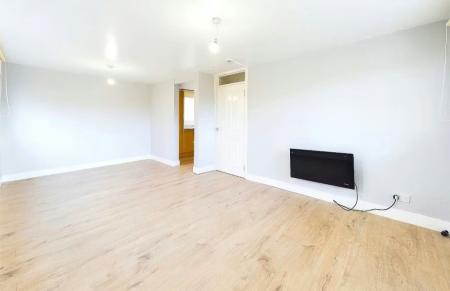 2 bedroom Flat to let in Glen Isla, East Kilbride, South Lanarkshire, G74