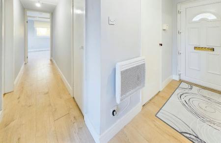 2 bedroom Flat to let in Glen Isla, East Kilbride, South Lanarkshire, G74