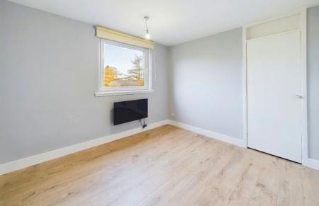 2 bedroom Flat to let in Glen Isla, East Kilbride, South Lanarkshire, G74