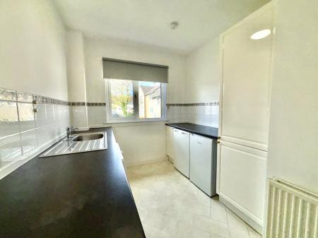 1 bedroom Flat to let in Elliot Crescent, East Kilbride, South Lanarkshire, G74