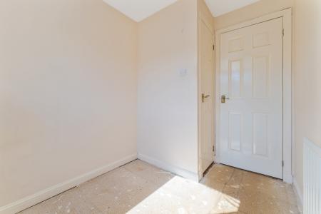 3 bedroom End of terrace house for sale in Harbury Place, Yoker, Glasgow, G14