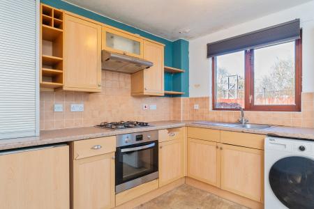 3 bedroom End of terrace house for sale in Harbury Place, Yoker, Glasgow, G14