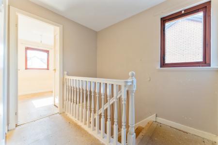 3 bedroom End of terrace house for sale in Harbury Place, Yoker, Glasgow, G14