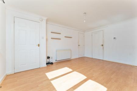 3 bedroom End of terrace house for sale in Harbury Place, Yoker, Glasgow, G14