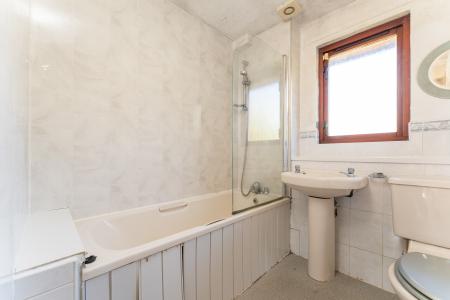 3 bedroom End of terrace house for sale in Harbury Place, Yoker, Glasgow, G14