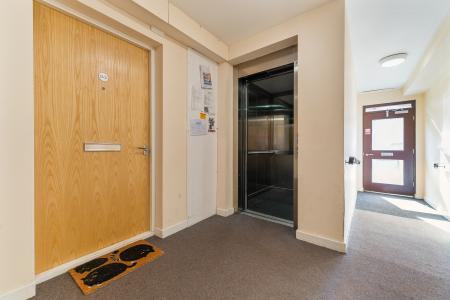 2 bedroom Flat for sale in Hillfoot Street, Dennistoun, Glasgow, G31