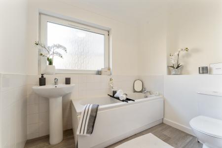 2 bedroom Flat for sale in Hillfoot Street, Dennistoun, Glasgow, G31