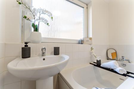 2 bedroom Flat for sale in Hillfoot Street, Dennistoun, Glasgow, G31