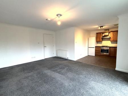 2 bedroom Flat to let in Eaglesham Court, Hairmyres, East Kilbride, South Lanarkshire, G75