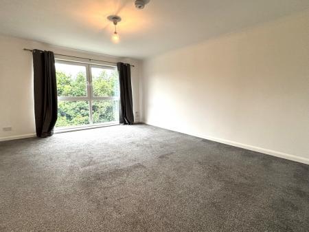 2 bedroom Flat to let in Eaglesham Court, Hairmyres, East Kilbride, South Lanarkshire, G75
