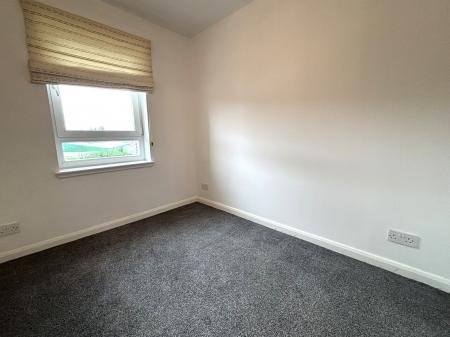 2 bedroom Flat to let in Eaglesham Court, Hairmyres, East Kilbride, South Lanarkshire, G75
