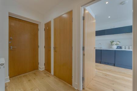 2 bedroom Flat for sale in Ingram Street, Merchant City, Glasgow, G1