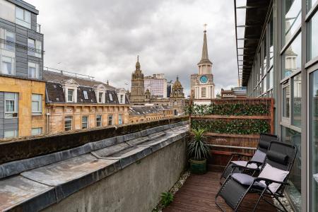 2 bedroom Flat for sale in Ingram Street, Merchant City, Glasgow, G1