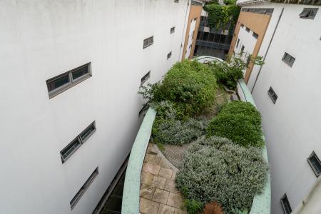 2 bedroom Flat for sale in Ingram Street, Merchant City, Glasgow, G1