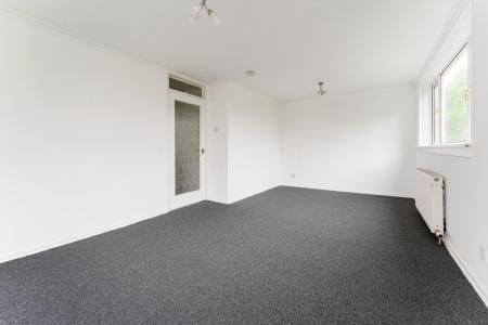 2 bedroom Flat for sale in Glen Isla, East Kilbride, South Lanarkshire, G74