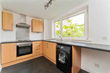 2 bedroom Flat for sale in Glen Isla, East Kilbride, South Lanarkshire, G74