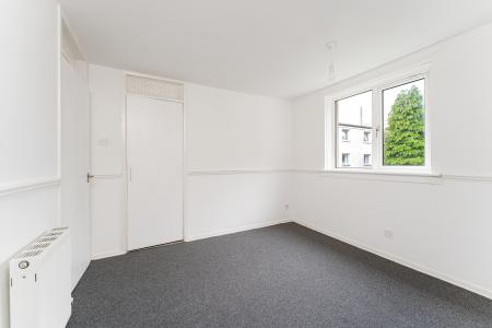 2 bedroom Flat for sale in Glen Isla, East Kilbride, South Lanarkshire, G74