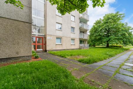 2 bedroom Flat for sale in Glen Isla, East Kilbride, South Lanarkshire, G74
