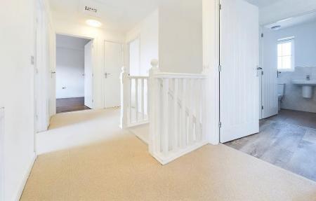 4 bedroom Detached house to let in Barrow Drive, Newlandsmuir, East Kilbride, South Lanarkshire, G75