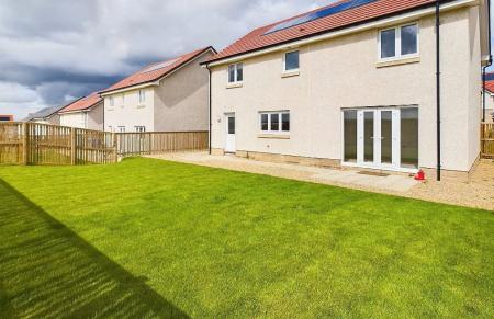 4 bedroom Detached house to let in Barrow Drive, Newlandsmuir, East Kilbride, South Lanarkshire, G75