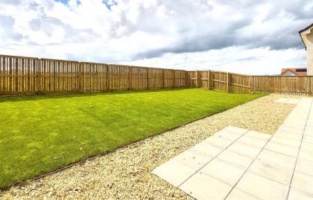 4 bedroom Detached house to let in Barrow Drive, Newlandsmuir, East Kilbride, South Lanarkshire, G75