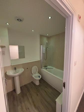 2 bedroom Flat to let in Redshank Avenue, Glasgow, PA4