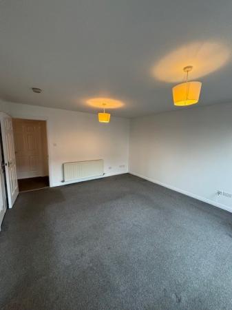 2 bedroom Flat to let in Redshank Avenue, Glasgow, PA4