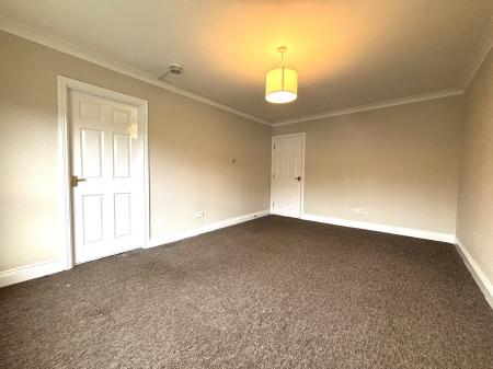 2 bedroom Flat to let in Ferry Road, Glasgow, G3